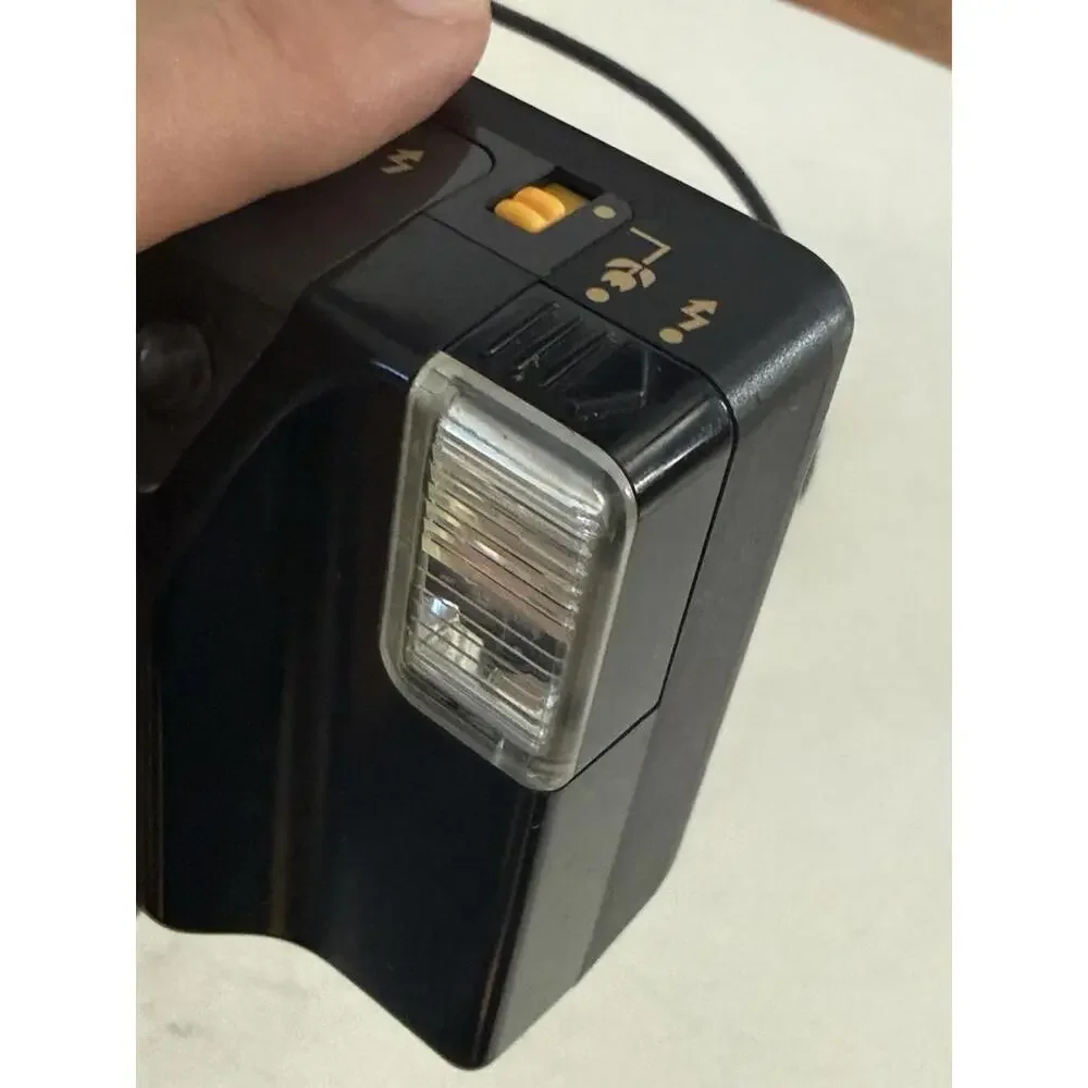 Canon Sprint 35mm 1:3.5 35mm Film Camera Flash Auto Focus